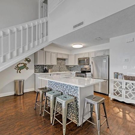 Crystal Villas 12B - Updated 2 Bedroom With Loft Beach Front Condo In The Heart Of Destin Bagian luar foto